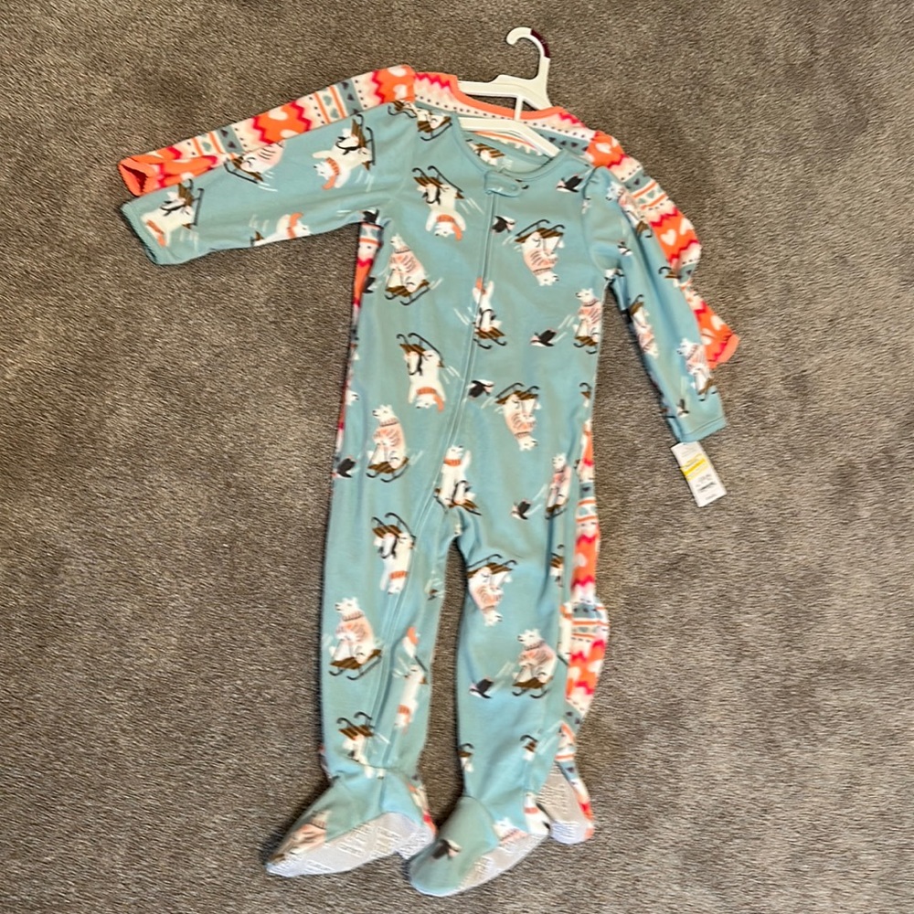 BRAND NEW FLEECE PJs
